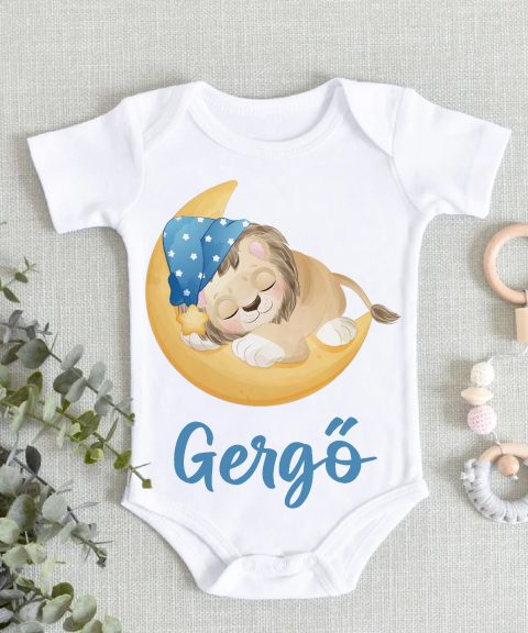 Holdon alvó oroszlános gyerek body saját névvel