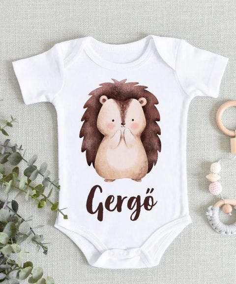 Mosolygó sünis gyerek body saját névvel