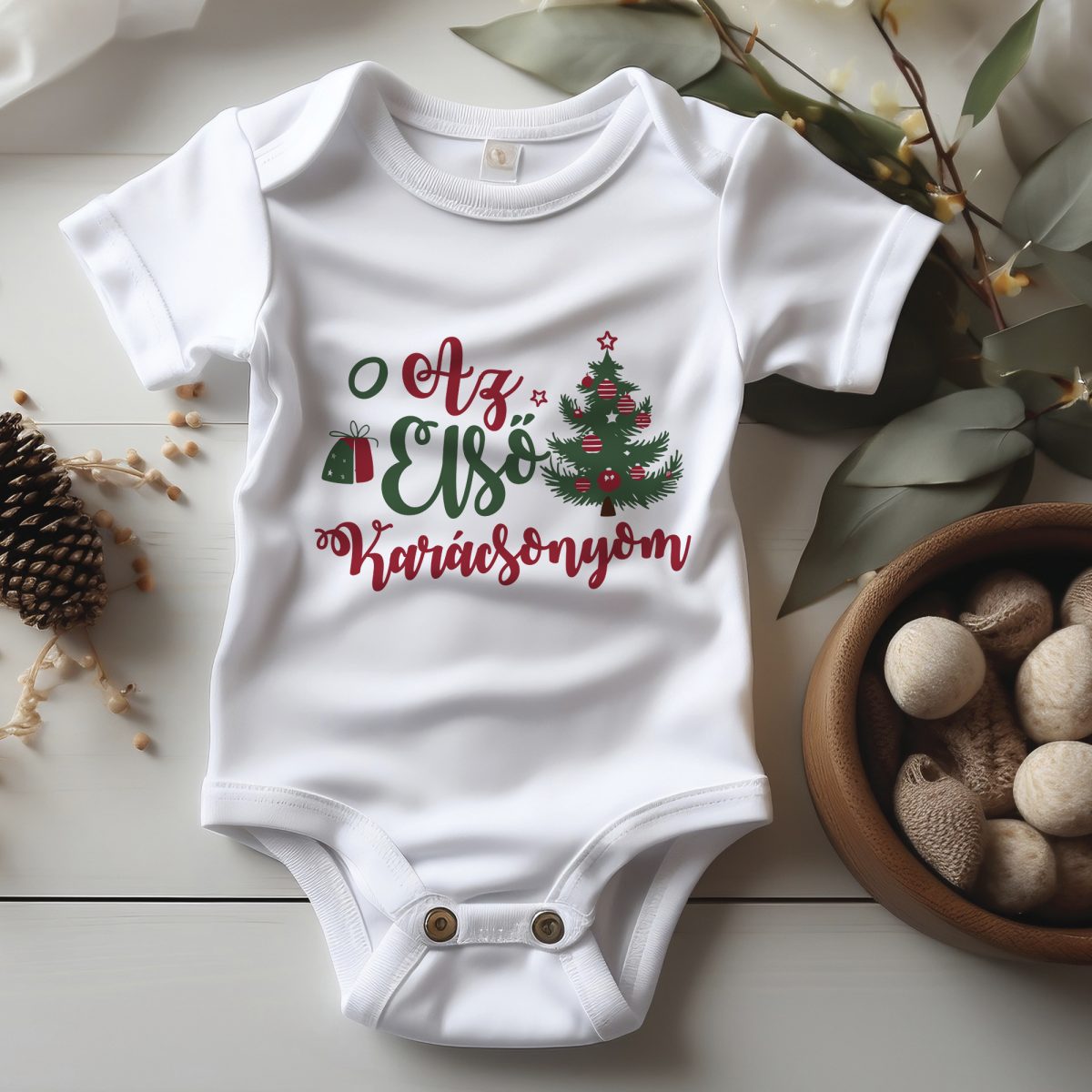 Az első karácsonyom gyerek body, karácsonyfával, ajándékkal