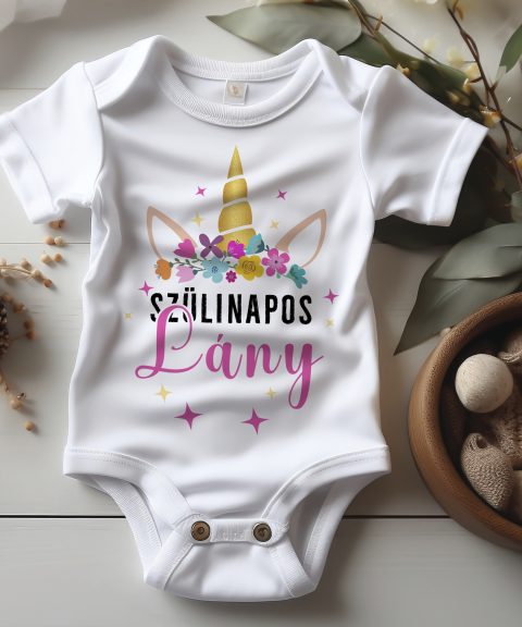 Szülinapos lány gyerek body, unikornis mintával