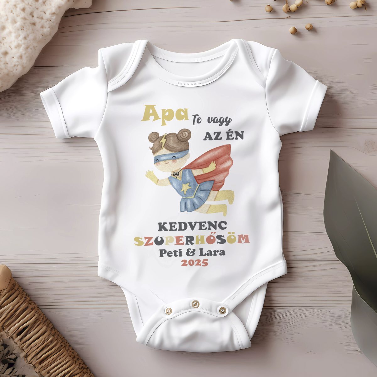 Apa te vagy az én kedvenc szuperhősöm kislánnyal gyerek body, nevekkel, évszámmal