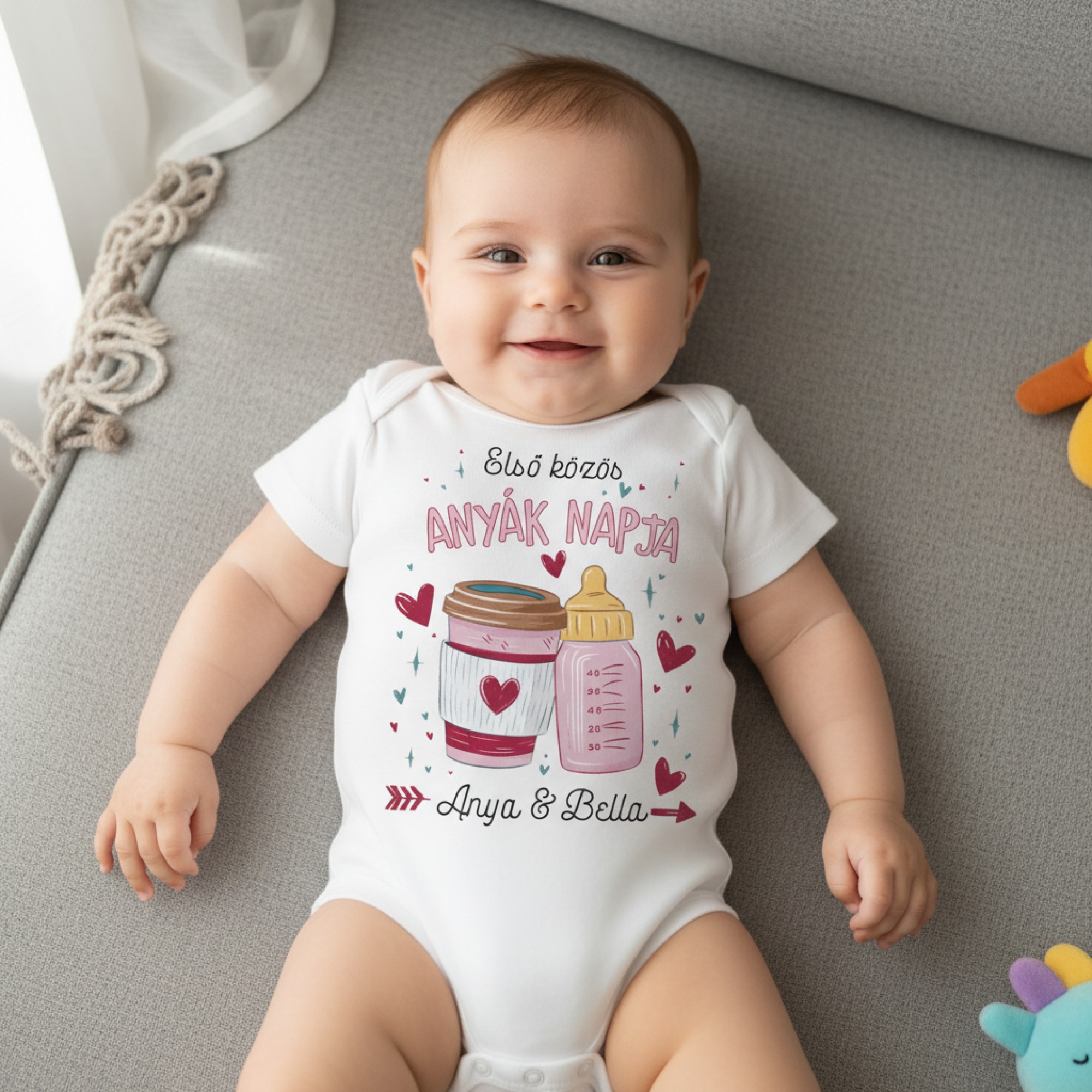 Első közös anyák napja, kislány gyerek body, névvel