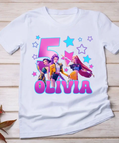 Huntrix póló névvel