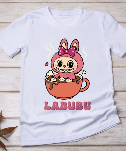 Labubu kávés csészében póló