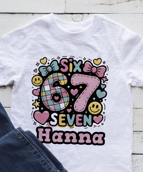Csajos six seven póló, névvel